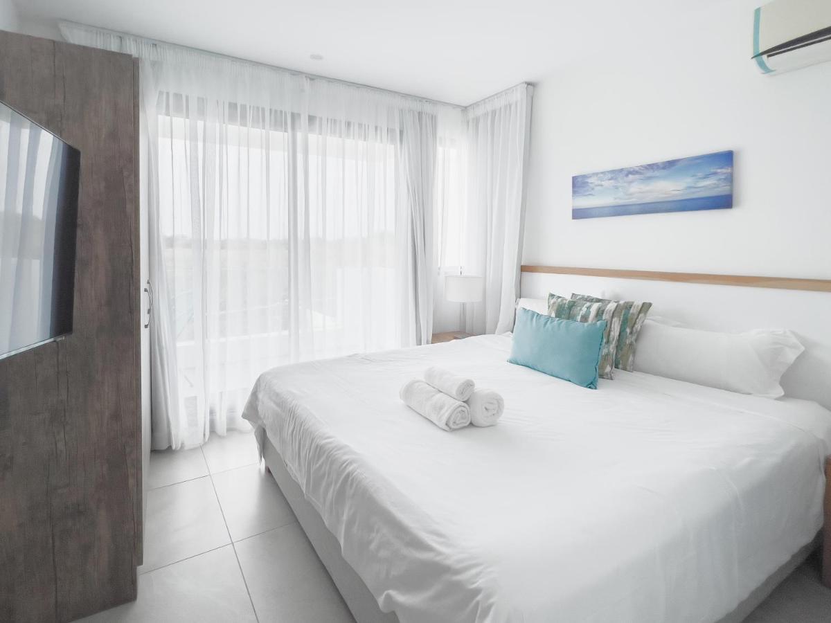 Residence Celestial - Premium 3 Bedrooms Villa With Volcanic Stone Pool Grand Bay Luaran gambar