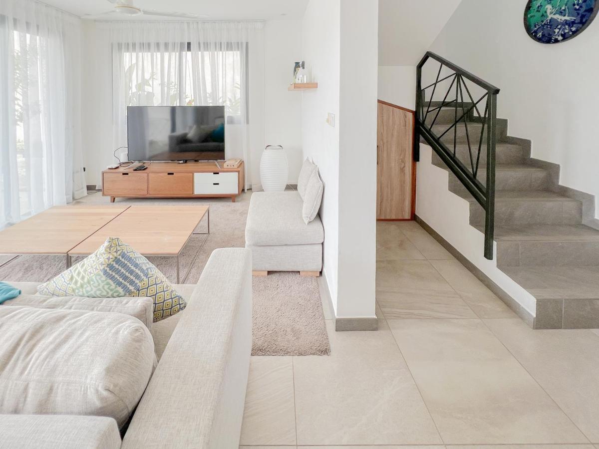 Residence Celestial - Premium 3 Bedrooms Villa With Volcanic Stone Pool Grand Bay Luaran gambar